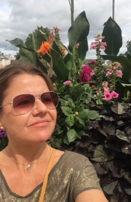 Formidler livets erfaringer gjennom vare dikt