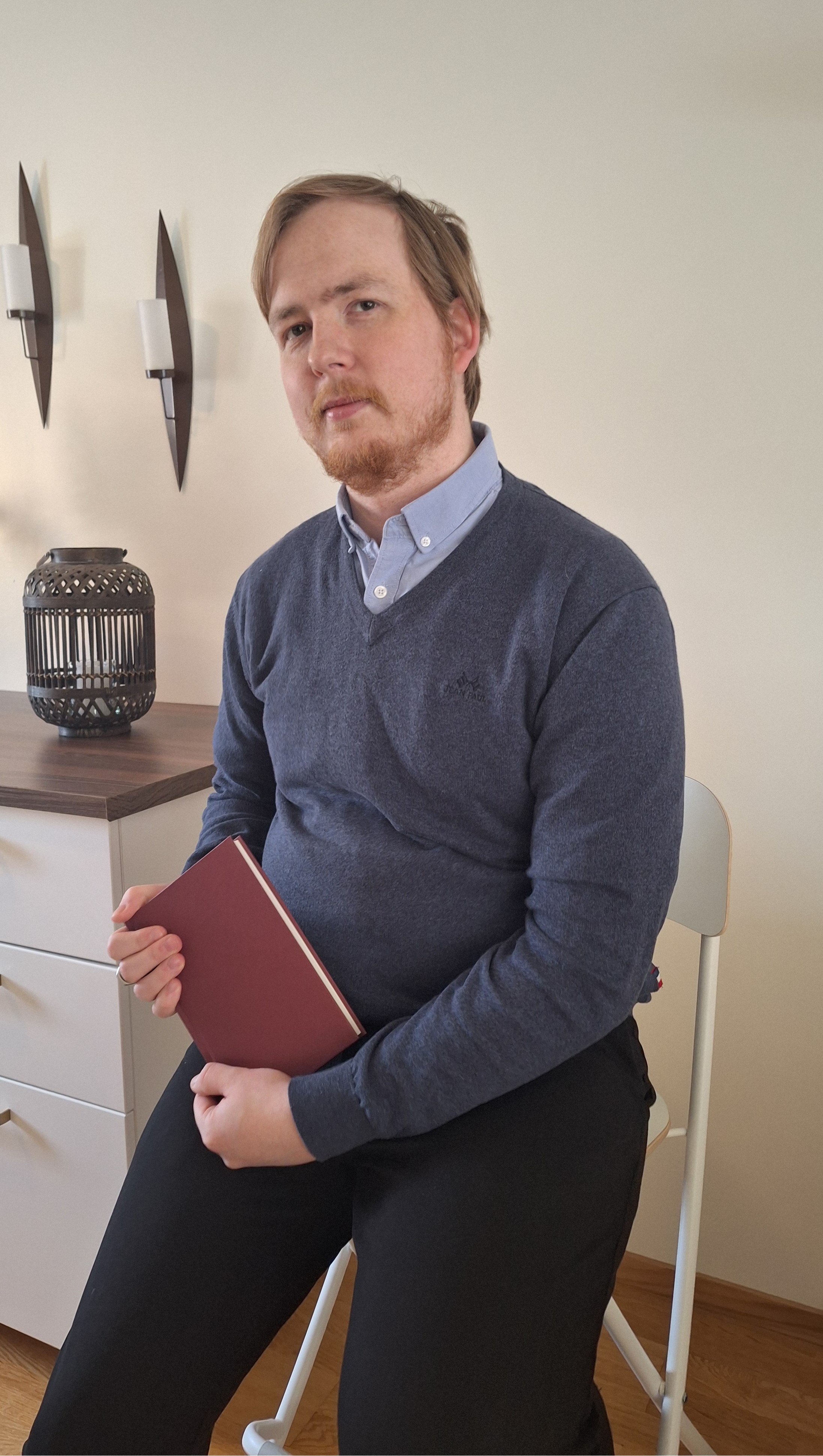 Debuterer med diktsamling om koronasykdom og indre styrke